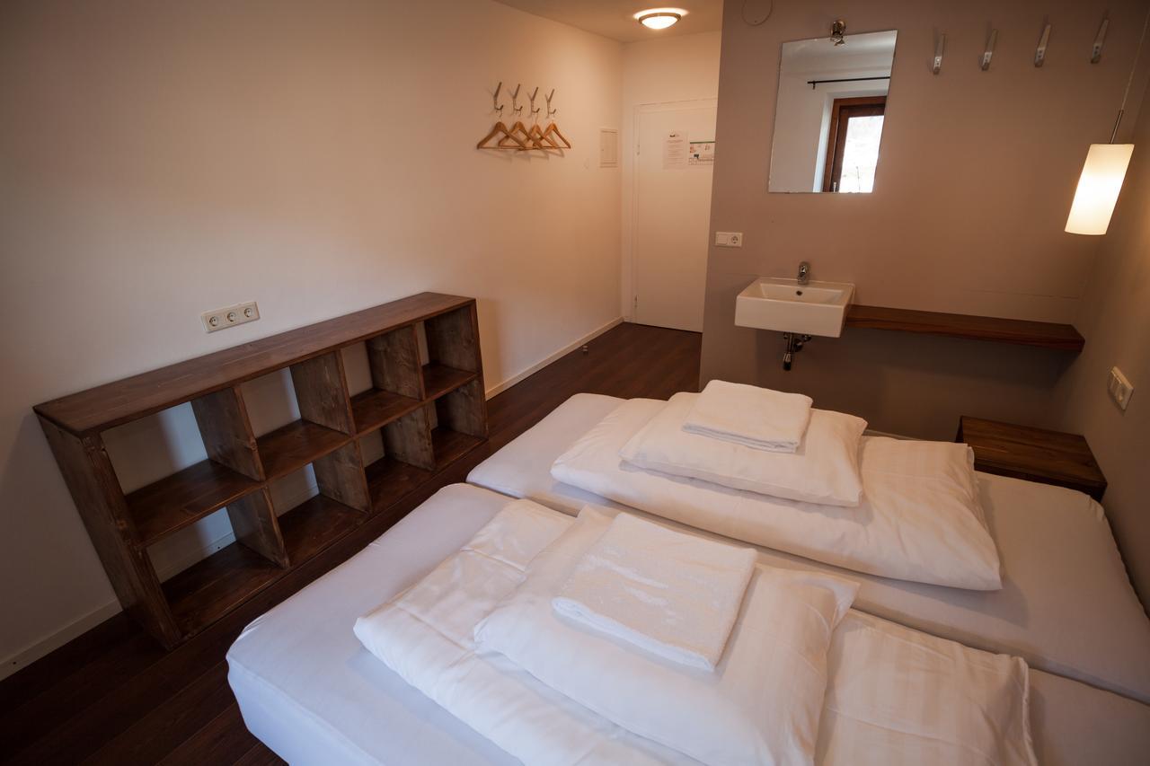 Hostel Chillertal Mayrhofen Δωμάτιο φωτογραφία